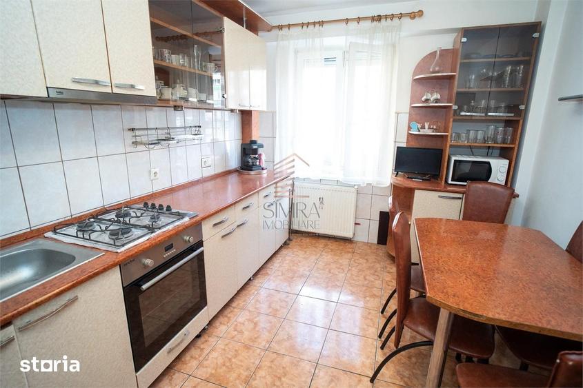 Apartament cu 3 camere decomandat în Decebal