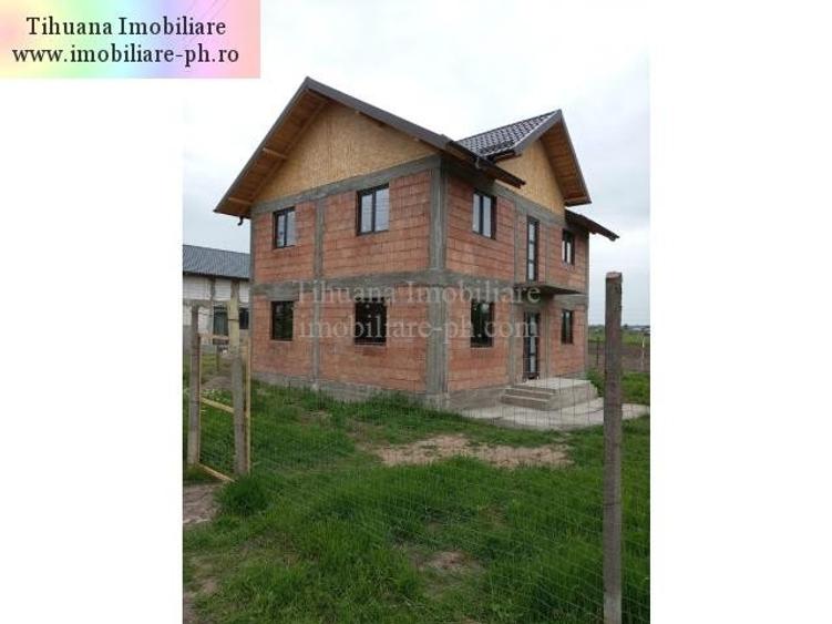 Casă individuală cu 4 camere cu Canalizare în Lipănești
