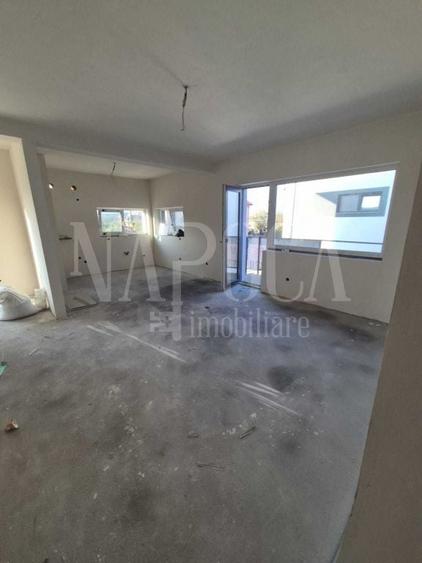 Apartament cu 4 camere semidecomandat în Someșeni