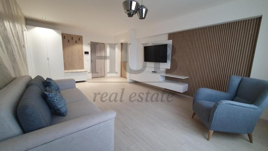 Apartament cu 2 camere decomandat, mobilat în Central