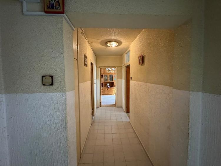 Apartament cu 2 camere decomandat în Colentina