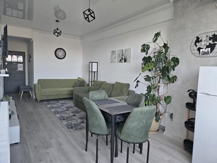 Apartament cu 2 camere decomandat, mobilat în Mamaia-Sat