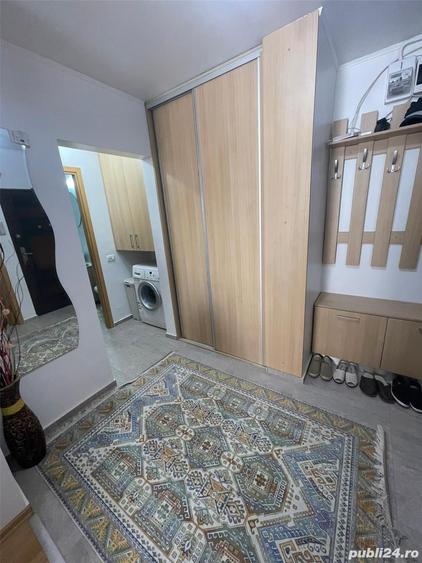 Apartament cu 2 camere decomandat în Poarta 6