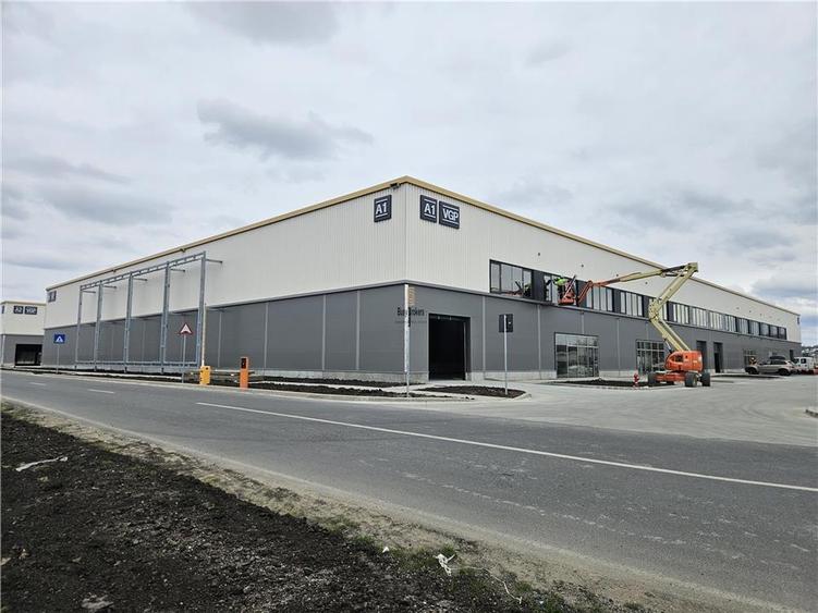 Spațiu industrial, de 576 mp, în Nord