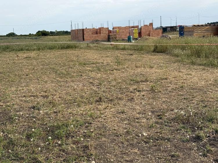 Teren de 536 mp, în Sânmihaiu Român