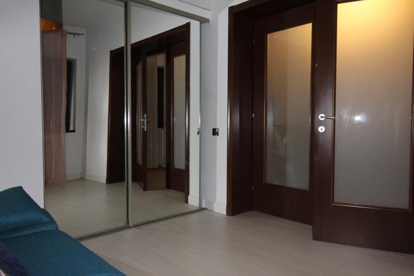 Apartament cu 3 camere decomandat, mobilat în Dorobanți