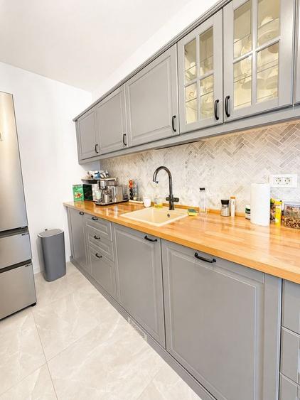 Apartament cu 4 camere decomandat, mobilat în Cotroceni