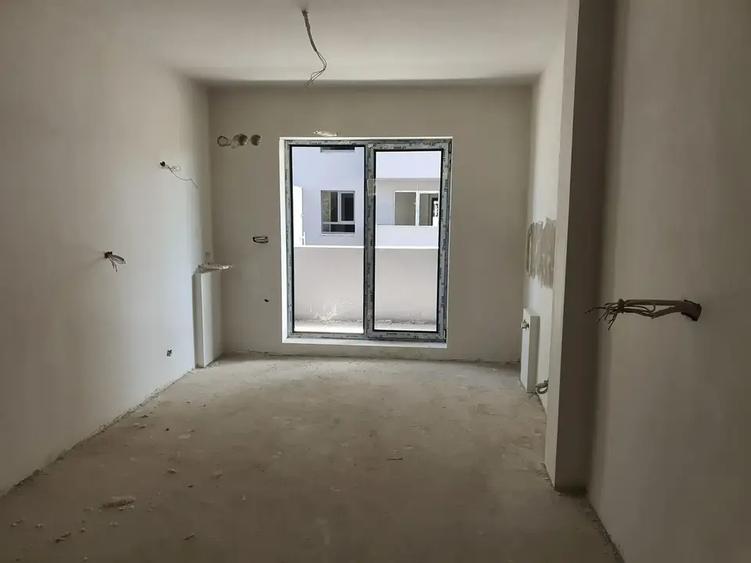 Apartament cu 2 camere decomandat în Theodor Pallady