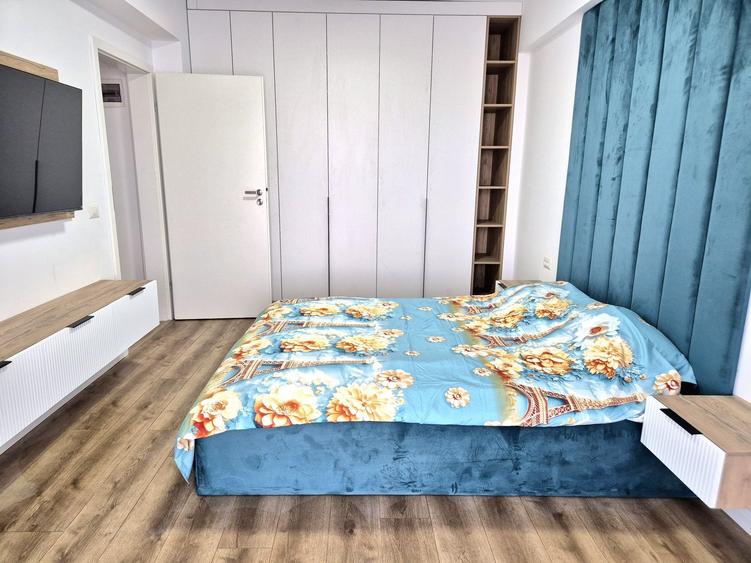 Apartament cu 2 camere semidecomandat în Olteni