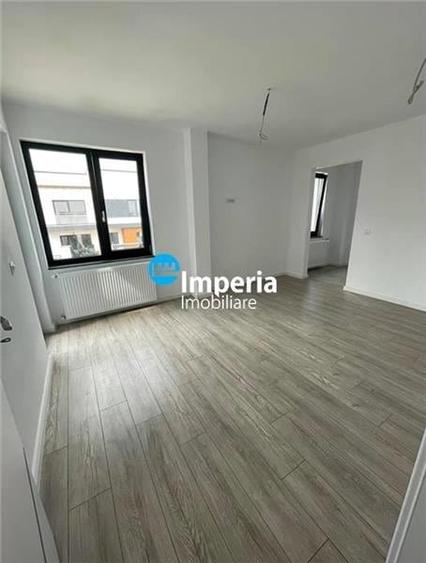 Casă individuală cu 4 camere cu Canalizare în Rediu
