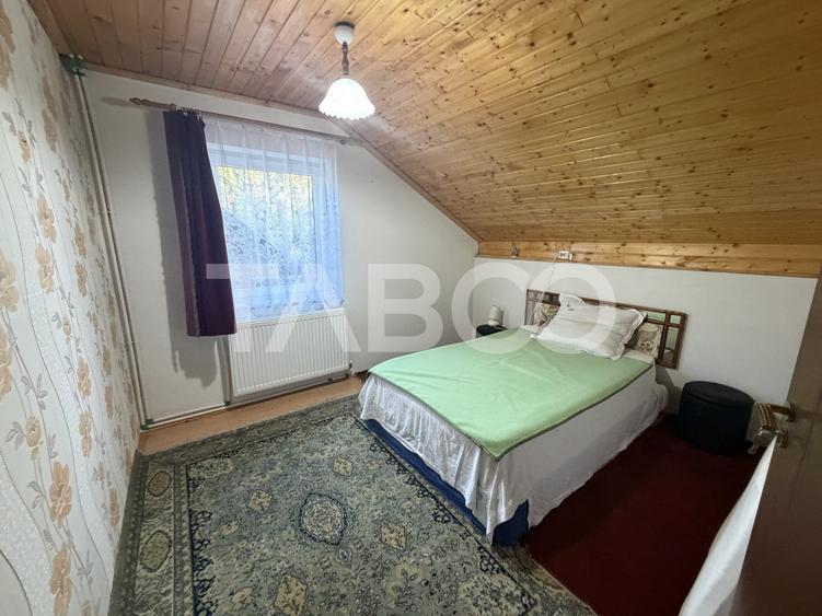 Casă individuală cu 5 camere cu Teren 500 Mp în Dejani
