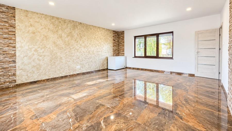 Casă individuală cu 5 camere cu Canalizare în Vladimirescu