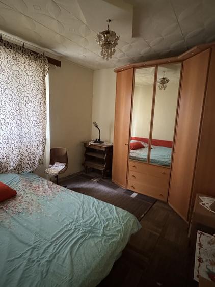 Apartament cu 2 camere decomandat în Grădiște