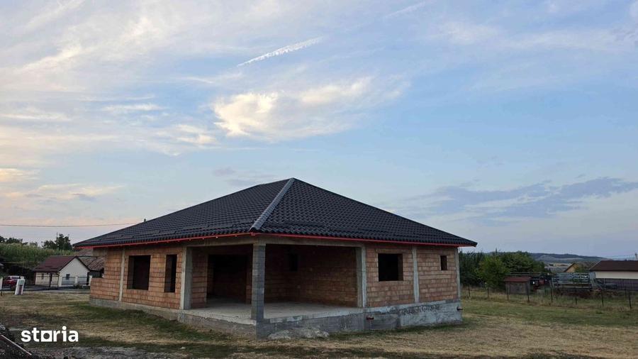 Casă cu 3 camere cu Teren 1000 Mp în Șăulia