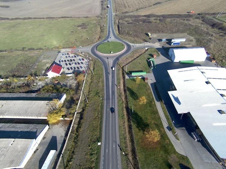 Spațiu industrial, de 1,200 mp, în Aeroport
