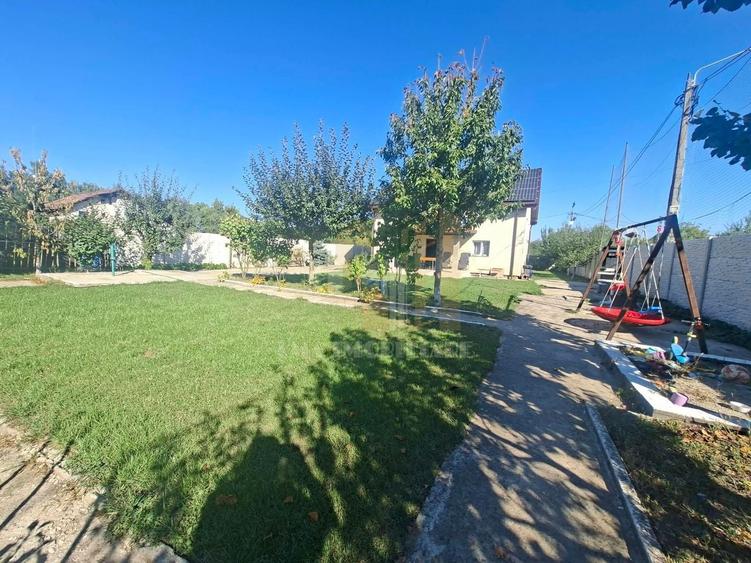 Casă individuală cu 6 camere cu Canalizare în Hărman