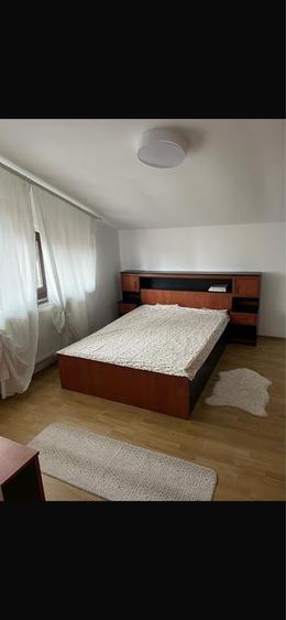 Casă cu 4 camere cu Teren 760 Mp în Bariera Vâlcii