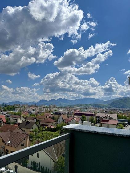 Apartament cu 2 camere semidecomandat în Tractorul