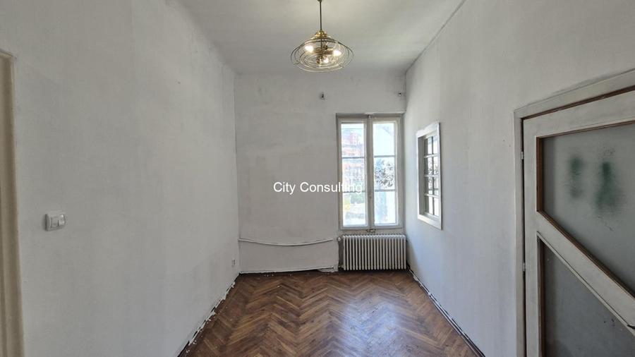 Apartament cu 4 camere în Cișmigiu