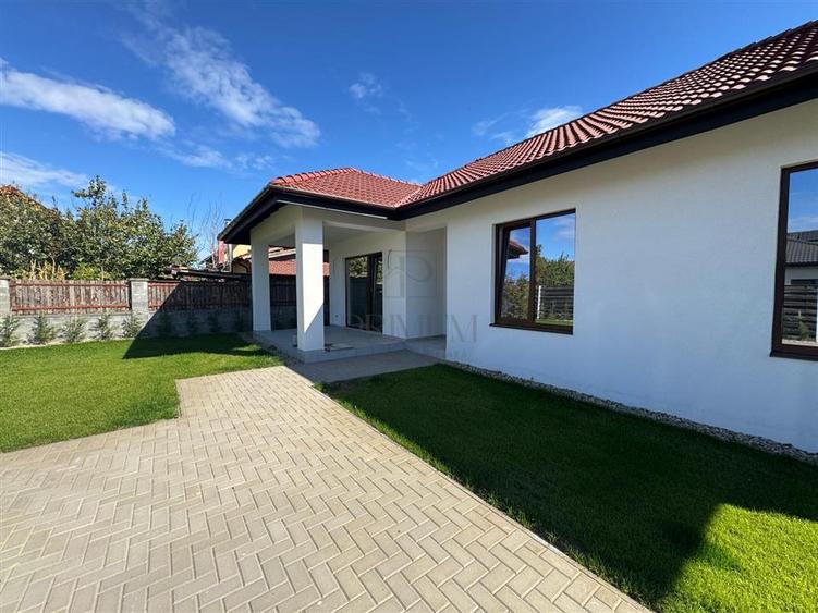 Duplex cu 4 camere cu Teren 380 Mp în Moșnița Nouă
