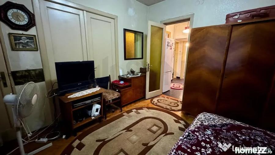 Apartament cu 2 camere decomandat în Ferentari