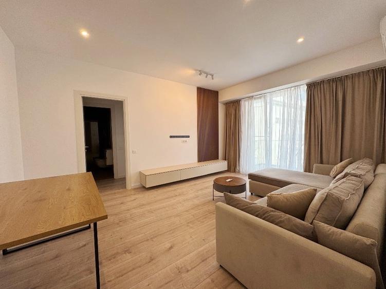 Apartament cu 2 camere semidecomandat, mobilat în Sisești