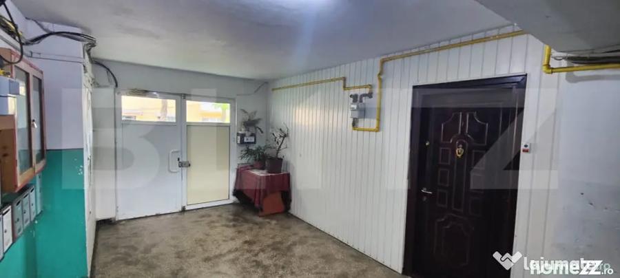 Apartament cu 2 camere semidecomandat în Micro 4