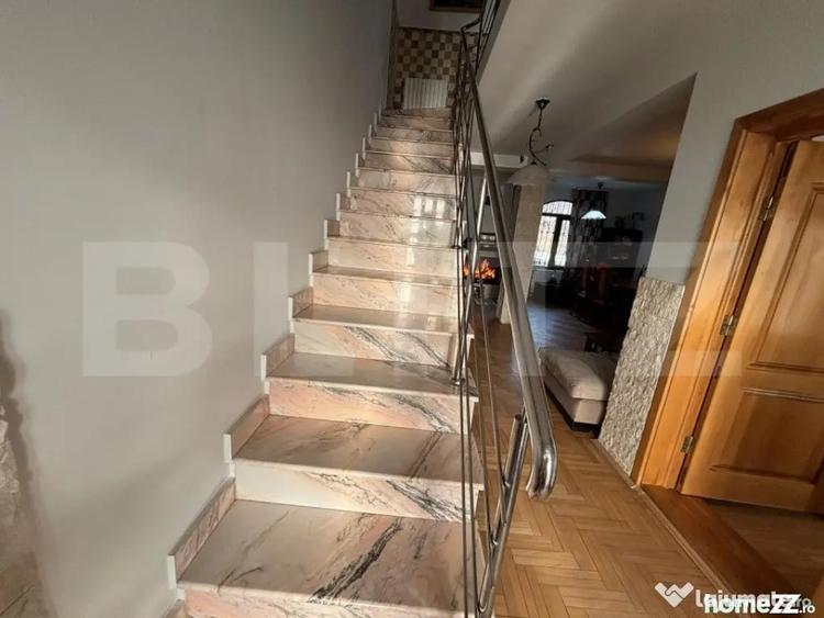 Casă cu 5 camere cu Teren 2300 Mp în Aninoasa
