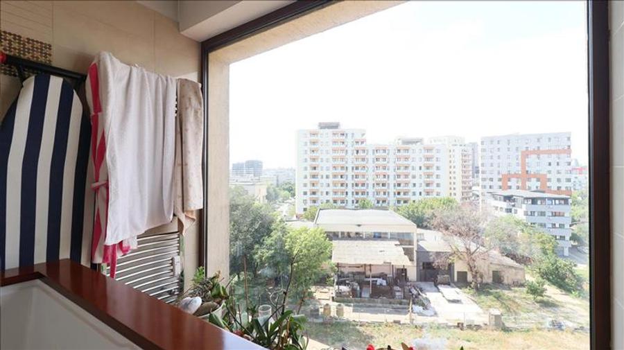 Penthouse cu 3 camere decomandat, mobilat în Palat