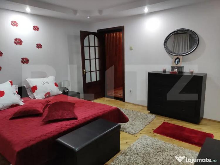 Apartament cu 3 camere decomandat, mobilat în Central
