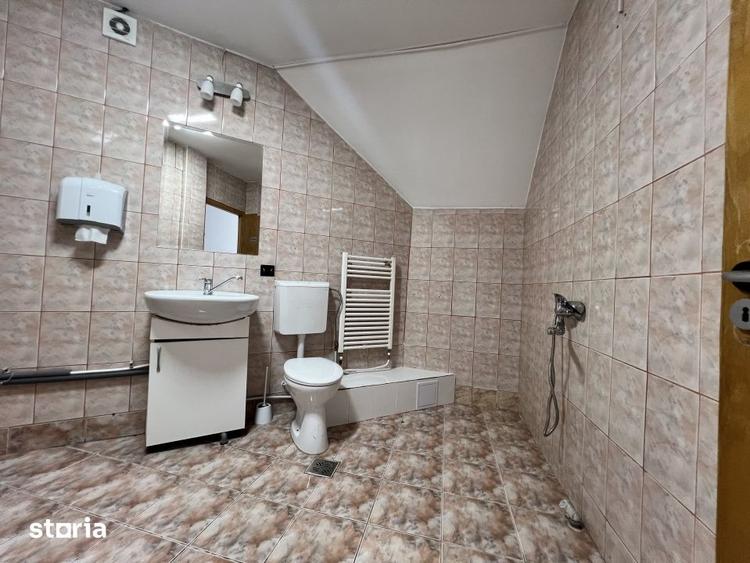 Spațiu comercial, de 230 mp, în Gruia