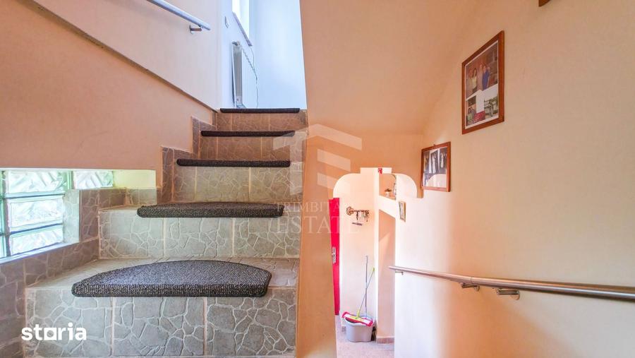 Casă cu 6 camere cu Teren 408 Mp în Ghencea