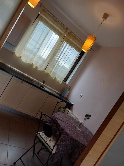 Apartament cu 3 camere decomandat, mobilat în Kiseleff