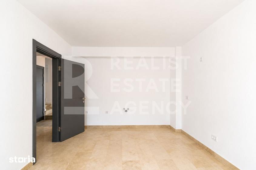Casă cu 5 camere cu Teren 120 Mp în Central