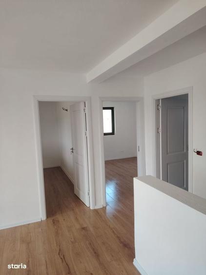Casă cu 3 camere în Central