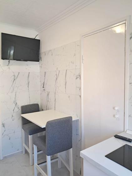 Apartament cu 2 camere decomandat în Cedonia