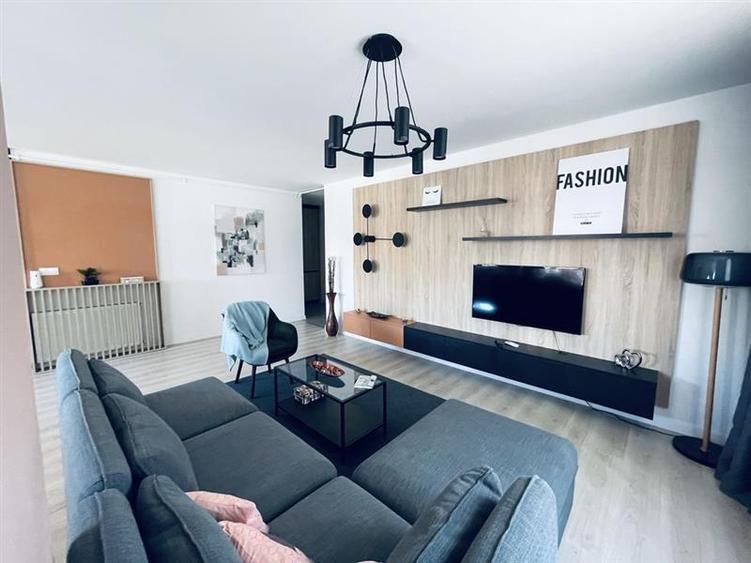 Apartament cu 2 camere decomandat, mobilat în Aradului