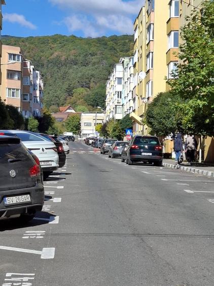 Apartament cu 4 camere semidecomandat în Codlea