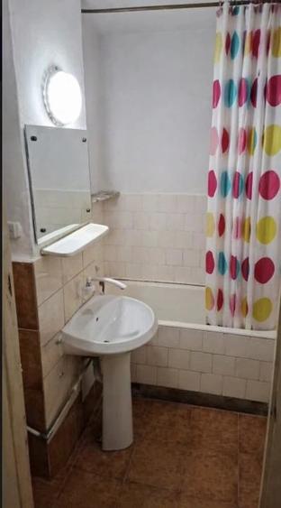 Garsonieră decomandată în Nord