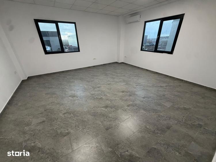 Spațiu comercial, de 440 mp, în Domnești