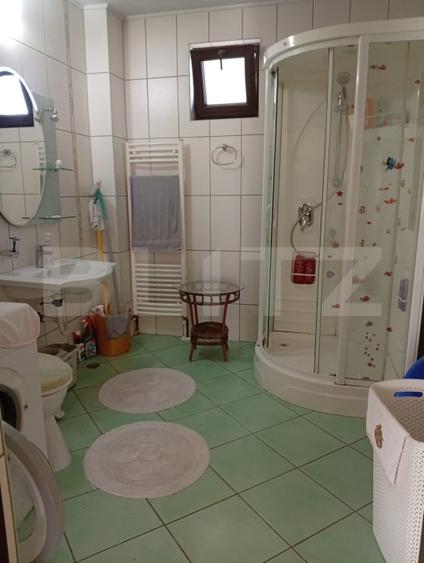 Casă individuală cu 6 camere cu Canalizare în Tălmaciu