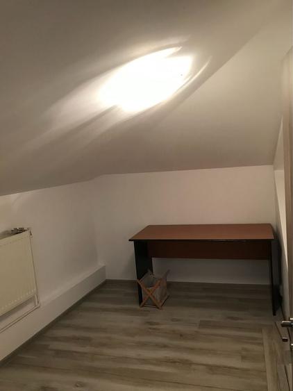 Casă cu 3 camere în Bucur Obor