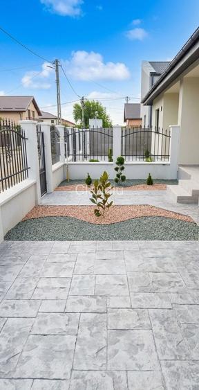 Duplex modern de vanzare in Sacalaz, PROPRIETAR