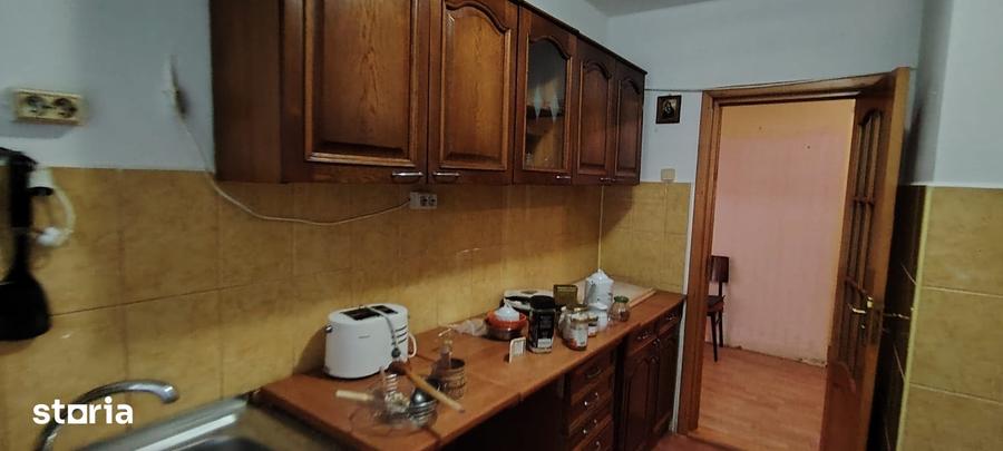 Apartament cu 3 camere decomandat în Ultracentral
