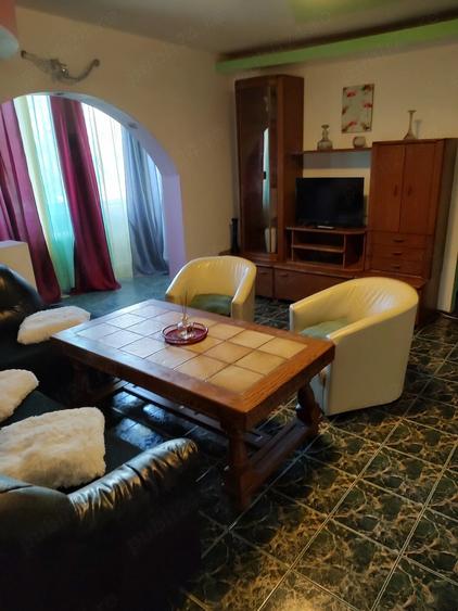 Apartament cu 2 camere semidecomandat în Aradului