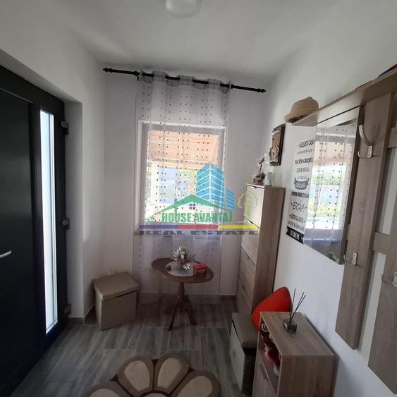 Casă cu 4 camere cu Teren 790 Mp în Central