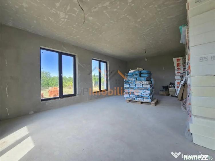 Casă cu 4 camere cu Teren 752 Mp în Chistag