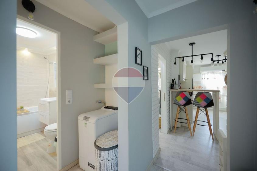 Apartament cu 3 camere decomandat, mobilat în Decebal