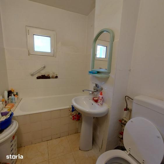 Apartament cu 3 camere decomandat în Sălăjan
