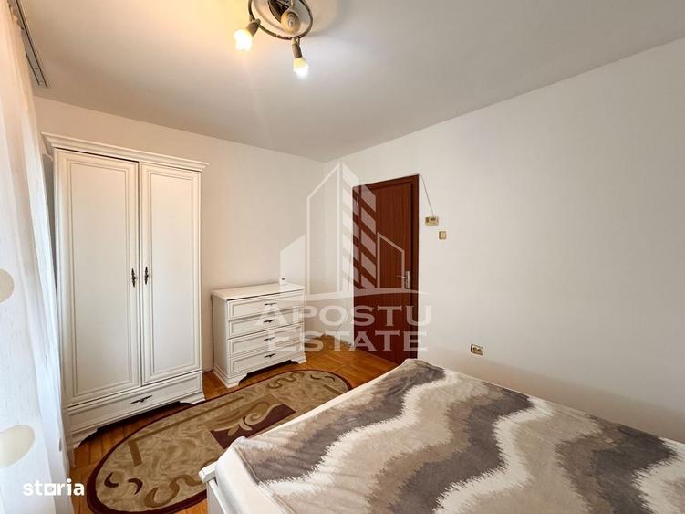 Apartament cu 2 camere semidecomandat în Girocului